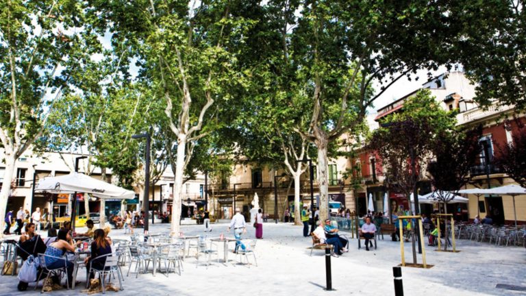 Comprar vivienda en Horta-Guinardó: naturaleza urbana y vida de barrio en Barcelona