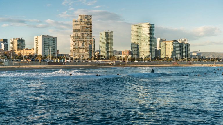 ¿Por qué comprar vivienda en Diagonal Mar y Front Marítim del Poblenou?