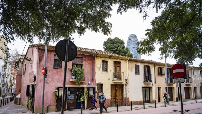 Comprar vivienda en El Clot: estrella residencial tranquila y con alma de barrio